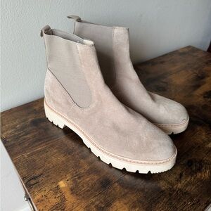 Dolce Vita Pepper Chelsea Boots - Suede Lug Sole Ankle Booties Size 10